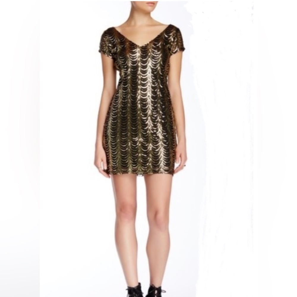 Cecico Gold & Black Metallic Sequin Cocktail
Mini Dress size Large